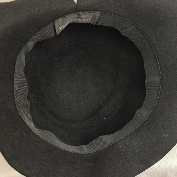 COPY - Patricia Underwood, QUEEN of legendary hats. Blk felt hat - Picture 4 of 5